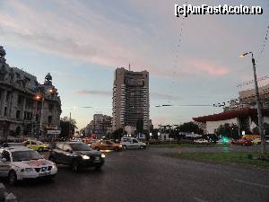 [P01] Hotel Intercontinental, Teatrul National, B-dul Nicolae Balcescu, spre lasarea serii » foto by zuftim
 - 
<span class="allrVoted glyphicon glyphicon-heart hidden" id="av546031"></span>
<a class="m-l-10 hidden" id="sv546031" onclick="voting_Foto_DelVot(,546031,3511)" role="button">șterge vot <span class="glyphicon glyphicon-remove"></span></a>
<a id="v9546031" class=" c-red"  onclick="voting_Foto_SetVot(546031)" role="button"><span class="glyphicon glyphicon-heart-empty"></span> <b>LIKE</b> = Votează poza</a> <img class="hidden"  id="f546031W9" src="/imagini/loader.gif" border="0" /><span class="AjErrMes hidden" id="e546031ErM"></span>