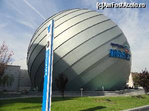 [P32] Tot la intrare la A. F. I. Palace Cotroceni » foto by zuftim
 - 
<span class="allrVoted glyphicon glyphicon-heart hidden" id="av546108"></span>
<a class="m-l-10 hidden" id="sv546108" onclick="voting_Foto_DelVot(,546108,3511)" role="button">șterge vot <span class="glyphicon glyphicon-remove"></span></a>
<a id="v9546108" class=" c-red"  onclick="voting_Foto_SetVot(546108)" role="button"><span class="glyphicon glyphicon-heart-empty"></span> <b>LIKE</b> = Votează poza</a> <img class="hidden"  id="f546108W9" src="/imagini/loader.gif" border="0" /><span class="AjErrMes hidden" id="e546108ErM"></span>