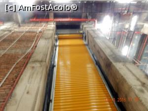 [P20] Cu acest lift am ajuns noi aici... Uitati-va cat este de inalt! Are 8 metri lungime. Inghite un tir intreg. » foto by cristina47*
 - 
<span class="allrVoted glyphicon glyphicon-heart hidden" id="av804691"></span>
<a class="m-l-10 hidden" id="sv804691" onclick="voting_Foto_DelVot(,804691,3511)" role="button">șterge vot <span class="glyphicon glyphicon-remove"></span></a>
<a id="v9804691" class=" c-red"  onclick="voting_Foto_SetVot(804691)" role="button"><span class="glyphicon glyphicon-heart-empty"></span> <b>LIKE</b> = Votează poza</a> <img class="hidden"  id="f804691W9" src="/imagini/loader.gif" border="0" /><span class="AjErrMes hidden" id="e804691ErM"></span>