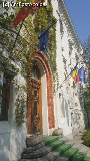 [P09] Intrare cu steaguri » foto by ultrasro
 - 
<span class="allrVoted glyphicon glyphicon-heart hidden" id="av1063394"></span>
<a class="m-l-10 hidden" id="sv1063394" onclick="voting_Foto_DelVot(,1063394,3511)" role="button">șterge vot <span class="glyphicon glyphicon-remove"></span></a>
<a id="v91063394" class=" c-red"  onclick="voting_Foto_SetVot(1063394)" role="button"><span class="glyphicon glyphicon-heart-empty"></span> <b>LIKE</b> = Votează poza</a> <img class="hidden"  id="f1063394W9" src="/imagini/loader.gif" border="0" /><span class="AjErrMes hidden" id="e1063394ErM"></span>