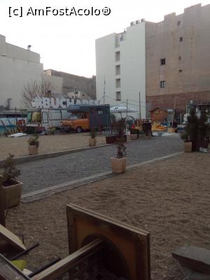 [P18] Dupa Efendi, pe strada Selari, fiul meu a descoperit o bucata de Vama Veche. A fost fericit.  » foto by danaeldreny*
 - 
<span class="allrVoted glyphicon glyphicon-heart hidden" id="av843425"></span>
<a class="m-l-10 hidden" id="sv843425" onclick="voting_Foto_DelVot(,843425,3511)" role="button">șterge vot <span class="glyphicon glyphicon-remove"></span></a>
<a id="v9843425" class=" c-red"  onclick="voting_Foto_SetVot(843425)" role="button"><span class="glyphicon glyphicon-heart-empty"></span> <b>LIKE</b> = Votează poza</a> <img class="hidden"  id="f843425W9" src="/imagini/loader.gif" border="0" /><span class="AjErrMes hidden" id="e843425ErM"></span>