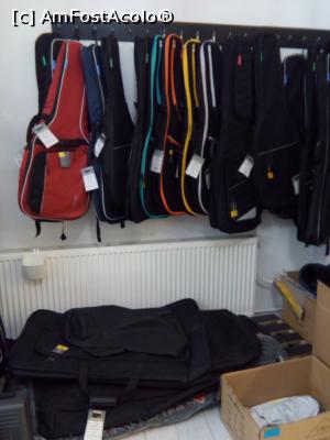 [P17] Magazinul Muzica - Calea Victoriei, numărul 41 – 43, București,  » foto by danaeldreny*
 - 
<span class="allrVoted glyphicon glyphicon-heart hidden" id="av858278"></span>
<a class="m-l-10 hidden" id="sv858278" onclick="voting_Foto_DelVot(,858278,3511)" role="button">șterge vot <span class="glyphicon glyphicon-remove"></span></a>
<a id="v9858278" class=" c-red"  onclick="voting_Foto_SetVot(858278)" role="button"><span class="glyphicon glyphicon-heart-empty"></span> <b>LIKE</b> = Votează poza</a> <img class="hidden"  id="f858278W9" src="/imagini/loader.gif" border="0" /><span class="AjErrMes hidden" id="e858278ErM"></span>