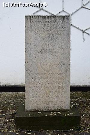 [P03] Placă memorială la Muzeul Satului » foto by Michi
 - 
<span class="allrVoted glyphicon glyphicon-heart hidden" id="av1259356"></span>
<a class="m-l-10 hidden" id="sv1259356" onclick="voting_Foto_DelVot(,1259356,3511)" role="button">șterge vot <span class="glyphicon glyphicon-remove"></span></a>
<a id="v91259356" class=" c-red"  onclick="voting_Foto_SetVot(1259356)" role="button"><span class="glyphicon glyphicon-heart-empty"></span> <b>LIKE</b> = Votează poza</a> <img class="hidden"  id="f1259356W9" src="/imagini/loader.gif" border="0" /><span class="AjErrMes hidden" id="e1259356ErM"></span>