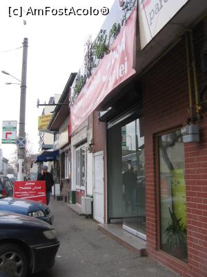 [P11] Clădiri modeste din prima jumătate a sec. trecut, cu firme la faţadă » foto by Michi
 - 
<span class="allrVoted glyphicon glyphicon-heart hidden" id="av1290041"></span>
<a class="m-l-10 hidden" id="sv1290041" onclick="voting_Foto_DelVot(,1290041,3511)" role="button">șterge vot <span class="glyphicon glyphicon-remove"></span></a>
<a id="v91290041" class=" c-red"  onclick="voting_Foto_SetVot(1290041)" role="button"><span class="glyphicon glyphicon-heart-empty"></span> <b>LIKE</b> = Votează poza</a> <img class="hidden"  id="f1290041W9" src="/imagini/loader.gif" border="0" /><span class="AjErrMes hidden" id="e1290041ErM"></span>