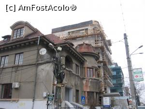[P13] Clădiri modeste din prima jumătate a sec. trecut şi alături un bloc &icirc;n construcţie » foto by Michi
 - 
<span class="allrVoted glyphicon glyphicon-heart hidden" id="av1290043"></span>
<a class="m-l-10 hidden" id="sv1290043" onclick="voting_Foto_DelVot(,1290043,3511)" role="button">șterge vot <span class="glyphicon glyphicon-remove"></span></a>
<a id="v91290043" class=" c-red"  onclick="voting_Foto_SetVot(1290043)" role="button"><span class="glyphicon glyphicon-heart-empty"></span> <b>LIKE</b> = Votează poza</a> <img class="hidden"  id="f1290043W9" src="/imagini/loader.gif" border="0" /><span class="AjErrMes hidden" id="e1290043ErM"></span>
