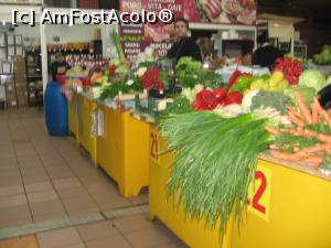 [P36] Piaţă cu de toate » foto by Michi
 - 
<span class="allrVoted glyphicon glyphicon-heart hidden" id="av1290066"></span>
<a class="m-l-10 hidden" id="sv1290066" onclick="voting_Foto_DelVot(,1290066,3511)" role="button">șterge vot <span class="glyphicon glyphicon-remove"></span></a>
<a id="v91290066" class=" c-red"  onclick="voting_Foto_SetVot(1290066)" role="button"><span class="glyphicon glyphicon-heart-empty"></span> <b>LIKE</b> = Votează poza</a> <img class="hidden"  id="f1290066W9" src="/imagini/loader.gif" border="0" /><span class="AjErrMes hidden" id="e1290066ErM"></span>