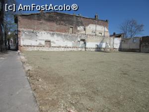 [P09] Loc viran mic, gata de a construi un bloc &icirc;nalt » foto by Michi
 - 
<span class="allrVoted glyphicon glyphicon-heart hidden" id="av1290039"></span>
<a class="m-l-10 hidden" id="sv1290039" onclick="voting_Foto_DelVot(,1290039,3511)" role="button">șterge vot <span class="glyphicon glyphicon-remove"></span></a>
<a id="v91290039" class=" c-red"  onclick="voting_Foto_SetVot(1290039)" role="button"><span class="glyphicon glyphicon-heart-empty"></span> <b>LIKE</b> = Votează poza</a> <img class="hidden"  id="f1290039W9" src="/imagini/loader.gif" border="0" /><span class="AjErrMes hidden" id="e1290039ErM"></span>