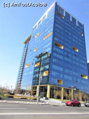 [P19] One Floreasca Tower » foto by Michi
 - 
<span class="allrVoted glyphicon glyphicon-heart hidden" id="av1291641"></span>
<a class="m-l-10 hidden" id="sv1291641" onclick="voting_Foto_DelVot(,1291641,3511)" role="button">șterge vot <span class="glyphicon glyphicon-remove"></span></a>
<a id="v91291641" class=" c-red"  onclick="voting_Foto_SetVot(1291641)" role="button"><span class="glyphicon glyphicon-heart-empty"></span> <b>LIKE</b> = Votează poza</a> <img class="hidden"  id="f1291641W9" src="/imagini/loader.gif" border="0" /><span class="AjErrMes hidden" id="e1291641ErM"></span>