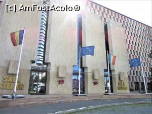 [P09] Faţada principală, sălile Atelier şi Studio » foto by Michi
 - 
<span class="allrVoted glyphicon glyphicon-heart hidden" id="av1356855"></span>
<a class="m-l-10 hidden" id="sv1356855" onclick="voting_Foto_DelVot(,1356855,3511)" role="button">șterge vot <span class="glyphicon glyphicon-remove"></span></a>
<a id="v91356855" class=" c-red"  onclick="voting_Foto_SetVot(1356855)" role="button"><span class="glyphicon glyphicon-heart-empty"></span> <b>LIKE</b> = Votează poza</a> <img class="hidden"  id="f1356855W9" src="/imagini/loader.gif" border="0" /><span class="AjErrMes hidden" id="e1356855ErM"></span>