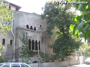 [P27] Casă construită în stil veneţian » foto by Michi
 - 
<span class="allrVoted glyphicon glyphicon-heart hidden" id="av559017"></span>
<a class="m-l-10 hidden" id="sv559017" onclick="voting_Foto_DelVot(,559017,3511)" role="button">șterge vot <span class="glyphicon glyphicon-remove"></span></a>
<a id="v9559017" class=" c-red"  onclick="voting_Foto_SetVot(559017)" role="button"><span class="glyphicon glyphicon-heart-empty"></span> <b>LIKE</b> = Votează poza</a> <img class="hidden"  id="f559017W9" src="/imagini/loader.gif" border="0" /><span class="AjErrMes hidden" id="e559017ErM"></span>