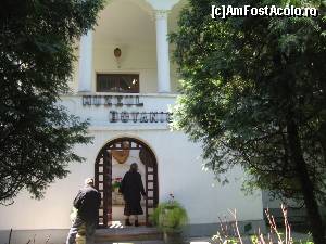 [P18] Muzeul din grădina botanică » foto by Michi
 - 
<span class="allrVoted glyphicon glyphicon-heart hidden" id="av559710"></span>
<a class="m-l-10 hidden" id="sv559710" onclick="voting_Foto_DelVot(,559710,3511)" role="button">șterge vot <span class="glyphicon glyphicon-remove"></span></a>
<a id="v9559710" class=" c-red"  onclick="voting_Foto_SetVot(559710)" role="button"><span class="glyphicon glyphicon-heart-empty"></span> <b>LIKE</b> = Votează poza</a> <img class="hidden"  id="f559710W9" src="/imagini/loader.gif" border="0" /><span class="AjErrMes hidden" id="e559710ErM"></span>