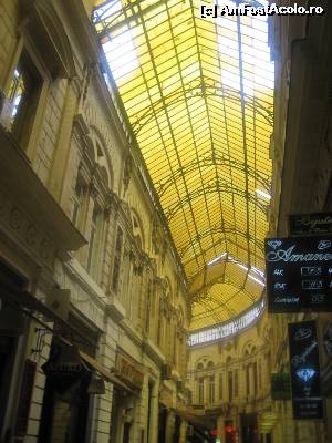 [P14] Acoperişul pasajului Villacrosse » foto by Michi
 - 
<span class="allrVoted glyphicon glyphicon-heart hidden" id="av593934"></span>
<a class="m-l-10 hidden" id="sv593934" onclick="voting_Foto_DelVot(,593934,3511)" role="button">șterge vot <span class="glyphicon glyphicon-remove"></span></a>
<a id="v9593934" class=" c-red"  onclick="voting_Foto_SetVot(593934)" role="button"><span class="glyphicon glyphicon-heart-empty"></span> <b>LIKE</b> = Votează poza</a> <img class="hidden"  id="f593934W9" src="/imagini/loader.gif" border="0" /><span class="AjErrMes hidden" id="e593934ErM"></span>