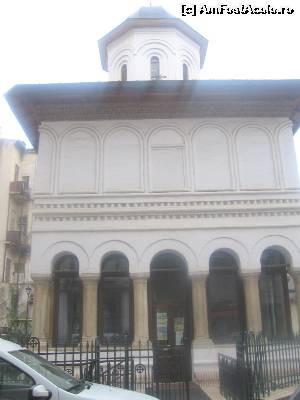 [P24] Biserica Doamnei ascunsă de blocuri » foto by Michi
 - 
<span class="allrVoted glyphicon glyphicon-heart hidden" id="av593944"></span>
<a class="m-l-10 hidden" id="sv593944" onclick="voting_Foto_DelVot(,593944,3511)" role="button">șterge vot <span class="glyphicon glyphicon-remove"></span></a>
<a id="v9593944" class=" c-red"  onclick="voting_Foto_SetVot(593944)" role="button"><span class="glyphicon glyphicon-heart-empty"></span> <b>LIKE</b> = Votează poza</a> <img class="hidden"  id="f593944W9" src="/imagini/loader.gif" border="0" /><span class="AjErrMes hidden" id="e593944ErM"></span>