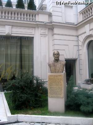 [P14] Întemeietorul staului albanez modern » foto by Michi
 - 
<span class="allrVoted glyphicon glyphicon-heart hidden" id="av596058"></span>
<a class="m-l-10 hidden" id="sv596058" onclick="voting_Foto_DelVot(,596058,3511)" role="button">șterge vot <span class="glyphicon glyphicon-remove"></span></a>
<a id="v9596058" class=" c-red"  onclick="voting_Foto_SetVot(596058)" role="button"><span class="glyphicon glyphicon-heart-empty"></span> <b>LIKE</b> = Votează poza</a> <img class="hidden"  id="f596058W9" src="/imagini/loader.gif" border="0" /><span class="AjErrMes hidden" id="e596058ErM"></span>