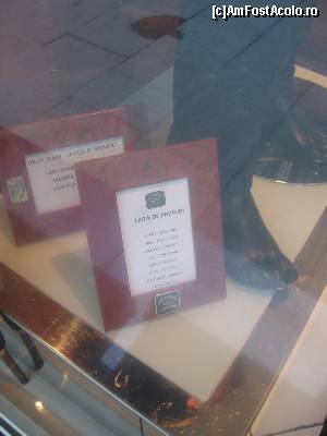 [P20] Listă de preţuri magazin de lux » foto by Michi
 - 
<span class="allrVoted glyphicon glyphicon-heart hidden" id="av596467"></span>
<a class="m-l-10 hidden" id="sv596467" onclick="voting_Foto_DelVot(,596467,3511)" role="button">șterge vot <span class="glyphicon glyphicon-remove"></span></a>
<a id="v9596467" class=" c-red"  onclick="voting_Foto_SetVot(596467)" role="button"><span class="glyphicon glyphicon-heart-empty"></span> <b>LIKE</b> = Votează poza</a> <img class="hidden"  id="f596467W9" src="/imagini/loader.gif" border="0" /><span class="AjErrMes hidden" id="e596467ErM"></span>