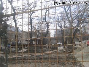 [P25] Grădina în lucru a casi Cesianu » foto by Michi
 - 
<span class="allrVoted glyphicon glyphicon-heart hidden" id="av597372"></span>
<a class="m-l-10 hidden" id="sv597372" onclick="voting_Foto_DelVot(,597372,3511)" role="button">șterge vot <span class="glyphicon glyphicon-remove"></span></a>
<a id="v9597372" class=" c-red"  onclick="voting_Foto_SetVot(597372)" role="button"><span class="glyphicon glyphicon-heart-empty"></span> <b>LIKE</b> = Votează poza</a> <img class="hidden"  id="f597372W9" src="/imagini/loader.gif" border="0" /><span class="AjErrMes hidden" id="e597372ErM"></span>