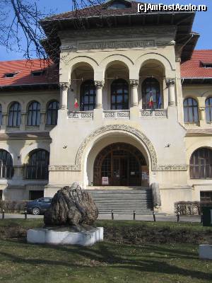 [P15] Muzeul Geologic » foto by Michi
 - 
<span class="allrVoted glyphicon glyphicon-heart hidden" id="av598093"></span>
<a class="m-l-10 hidden" id="sv598093" onclick="voting_Foto_DelVot(,598093,3511)" role="button">șterge vot <span class="glyphicon glyphicon-remove"></span></a>
<a id="v9598093" class=" c-red"  onclick="voting_Foto_SetVot(598093)" role="button"><span class="glyphicon glyphicon-heart-empty"></span> <b>LIKE</b> = Votează poza</a> <img class="hidden"  id="f598093W9" src="/imagini/loader.gif" border="0" /><span class="AjErrMes hidden" id="e598093ErM"></span>