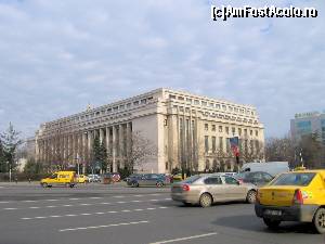 [P03] Palatul Victoria » foto by Michi
 - 
<span class="allrVoted glyphicon glyphicon-heart hidden" id="av598081"></span>
<a class="m-l-10 hidden" id="sv598081" onclick="voting_Foto_DelVot(,598081,3511)" role="button">șterge vot <span class="glyphicon glyphicon-remove"></span></a>
<a id="v9598081" class=" c-red"  onclick="voting_Foto_SetVot(598081)" role="button"><span class="glyphicon glyphicon-heart-empty"></span> <b>LIKE</b> = Votează poza</a> <img class="hidden"  id="f598081W9" src="/imagini/loader.gif" border="0" /><span class="AjErrMes hidden" id="e598081ErM"></span>