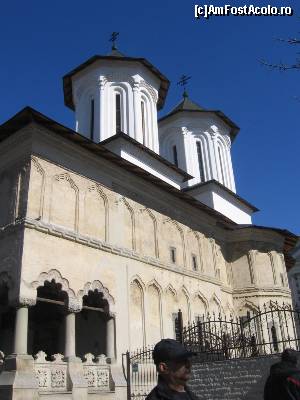 [P22] Biserica Colţea » foto by Michi
 - 
<span class="allrVoted glyphicon glyphicon-heart hidden" id="av603090"></span>
<a class="m-l-10 hidden" id="sv603090" onclick="voting_Foto_DelVot(,603090,3511)" role="button">șterge vot <span class="glyphicon glyphicon-remove"></span></a>
<a id="v9603090" class=" c-red"  onclick="voting_Foto_SetVot(603090)" role="button"><span class="glyphicon glyphicon-heart-empty"></span> <b>LIKE</b> = Votează poza</a> <img class="hidden"  id="f603090W9" src="/imagini/loader.gif" border="0" /><span class="AjErrMes hidden" id="e603090ErM"></span>