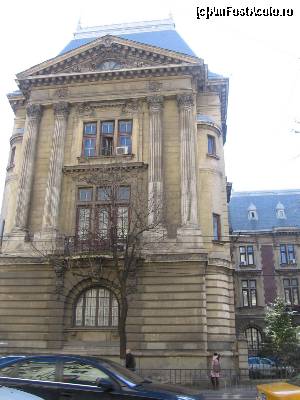 [P03] O aripă a Ministerului Ageiculturii » foto by Michi
 - 
<span class="allrVoted glyphicon glyphicon-heart hidden" id="av603042"></span>
<a class="m-l-10 hidden" id="sv603042" onclick="voting_Foto_DelVot(,603042,3511)" role="button">șterge vot <span class="glyphicon glyphicon-remove"></span></a>
<a id="v9603042" class=" c-red"  onclick="voting_Foto_SetVot(603042)" role="button"><span class="glyphicon glyphicon-heart-empty"></span> <b>LIKE</b> = Votează poza</a> <img class="hidden"  id="f603042W9" src="/imagini/loader.gif" border="0" /><span class="AjErrMes hidden" id="e603042ErM"></span>