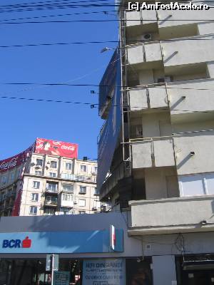 [P30] Blocul Turist, o caricatură după cutremur » foto by Michi
 - 
<span class="allrVoted glyphicon glyphicon-heart hidden" id="av603220"></span>
<a class="m-l-10 hidden" id="sv603220" onclick="voting_Foto_DelVot(,603220,3511)" role="button">șterge vot <span class="glyphicon glyphicon-remove"></span></a>
<a id="v9603220" class=" c-red"  onclick="voting_Foto_SetVot(603220)" role="button"><span class="glyphicon glyphicon-heart-empty"></span> <b>LIKE</b> = Votează poza</a> <img class="hidden"  id="f603220W9" src="/imagini/loader.gif" border="0" /><span class="AjErrMes hidden" id="e603220ErM"></span>