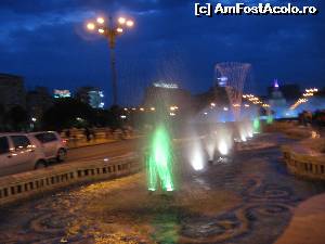 [P32] Spectacol cu ape la fântâni » foto by Michi
 - 
<span class="allrVoted glyphicon glyphicon-heart hidden" id="av603758"></span>
<a class="m-l-10 hidden" id="sv603758" onclick="voting_Foto_DelVot(,603758,3511)" role="button">șterge vot <span class="glyphicon glyphicon-remove"></span></a>
<a id="v9603758" class=" c-red"  onclick="voting_Foto_SetVot(603758)" role="button"><span class="glyphicon glyphicon-heart-empty"></span> <b>LIKE</b> = Votează poza</a> <img class="hidden"  id="f603758W9" src="/imagini/loader.gif" border="0" /><span class="AjErrMes hidden" id="e603758ErM"></span>