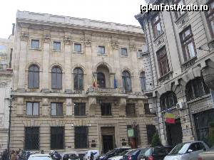 [P06] Fosta bancă Chrissoveloni, acum agenţia Buc. BNR » foto by Michi
 - 
<span class="allrVoted glyphicon glyphicon-heart hidden" id="av603873"></span>
<a class="m-l-10 hidden" id="sv603873" onclick="voting_Foto_DelVot(,603873,3511)" role="button">șterge vot <span class="glyphicon glyphicon-remove"></span></a>
<a id="v9603873" class=" c-red"  onclick="voting_Foto_SetVot(603873)" role="button"><span class="glyphicon glyphicon-heart-empty"></span> <b>LIKE</b> = Votează poza</a> <img class="hidden"  id="f603873W9" src="/imagini/loader.gif" border="0" /><span class="AjErrMes hidden" id="e603873ErM"></span>