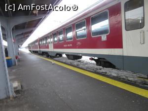 [P12] Tren sosit la linie » foto by Michi
 - 
<span class="allrVoted glyphicon glyphicon-heart hidden" id="av836937"></span>
<a class="m-l-10 hidden" id="sv836937" onclick="voting_Foto_DelVot(,836937,3511)" role="button">șterge vot <span class="glyphicon glyphicon-remove"></span></a>
<a id="v9836937" class=" c-red"  onclick="voting_Foto_SetVot(836937)" role="button"><span class="glyphicon glyphicon-heart-empty"></span> <b>LIKE</b> = Votează poza</a> <img class="hidden"  id="f836937W9" src="/imagini/loader.gif" border="0" /><span class="AjErrMes hidden" id="e836937ErM"></span>