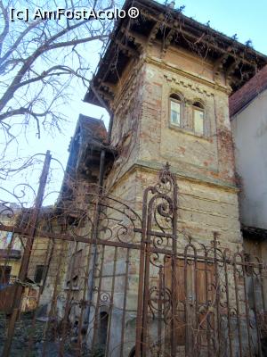 [P16] O FI VREO CASĂ BÂNTUITĂ?  » foto by Michi
 - 
<span class="allrVoted glyphicon glyphicon-heart hidden" id="av938275"></span>
<a class="m-l-10 hidden" id="sv938275" onclick="voting_Foto_DelVot(,938275,3511)" role="button">șterge vot <span class="glyphicon glyphicon-remove"></span></a>
<a id="v9938275" class=" c-red"  onclick="voting_Foto_SetVot(938275)" role="button"><span class="glyphicon glyphicon-heart-empty"></span> <b>LIKE</b> = Votează poza</a> <img class="hidden"  id="f938275W9" src="/imagini/loader.gif" border="0" /><span class="AjErrMes hidden" id="e938275ErM"></span>