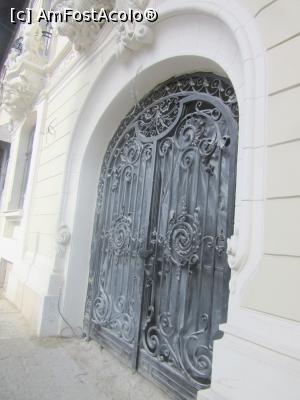 [P05] Poarta de intrare pentru maşini şi trăsuri » foto by Michi
 - 
<span class="allrVoted glyphicon glyphicon-heart hidden" id="av1147525"></span>
<a class="m-l-10 hidden" id="sv1147525" onclick="voting_Foto_DelVot(,1147525,3511)" role="button">șterge vot <span class="glyphicon glyphicon-remove"></span></a>
<a id="v91147525" class=" c-red"  onclick="voting_Foto_SetVot(1147525)" role="button"><span class="glyphicon glyphicon-heart-empty"></span> <b>LIKE</b> = Votează poza</a> <img class="hidden"  id="f1147525W9" src="/imagini/loader.gif" border="0" /><span class="AjErrMes hidden" id="e1147525ErM"></span>