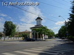 [P23] Biserica Sf. Elefterie Vechi - Cotroceni. » foto by tata123 🔱
 - 
<span class="allrVoted glyphicon glyphicon-heart hidden" id="av1196929"></span>
<a class="m-l-10 hidden" id="sv1196929" onclick="voting_Foto_DelVot(,1196929,3511)" role="button">șterge vot <span class="glyphicon glyphicon-remove"></span></a>
<a id="v91196929" class=" c-red"  onclick="voting_Foto_SetVot(1196929)" role="button"><span class="glyphicon glyphicon-heart-empty"></span> <b>LIKE</b> = Votează poza</a> <img class="hidden"  id="f1196929W9" src="/imagini/loader.gif" border="0" /><span class="AjErrMes hidden" id="e1196929ErM"></span>