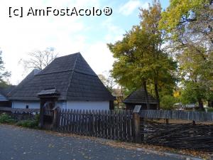 [P16] Muzeul Satului - realizat de Dimitrie Gusti &icirc;n perioada monarhiei. » foto by tata123 🔱
 - 
<span class="allrVoted glyphicon glyphicon-heart hidden" id="av1268431"></span>
<a class="m-l-10 hidden" id="sv1268431" onclick="voting_Foto_DelVot(,1268431,3511)" role="button">șterge vot <span class="glyphicon glyphicon-remove"></span></a>
<a id="v91268431" class=" c-red"  onclick="voting_Foto_SetVot(1268431)" role="button"><span class="glyphicon glyphicon-heart-empty"></span> <b>LIKE</b> = Votează poza</a> <img class="hidden"  id="f1268431W9" src="/imagini/loader.gif" border="0" /><span class="AjErrMes hidden" id="e1268431ErM"></span>