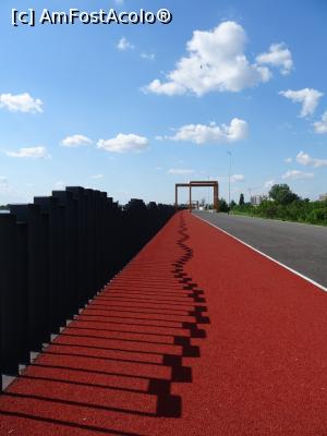 [P08] Pista de alergat. » foto by tata123 🔱
 - 
<span class="allrVoted glyphicon glyphicon-heart hidden" id="av1310187"></span>
<a class="m-l-10 hidden" id="sv1310187" onclick="voting_Foto_DelVot(,1310187,3511)" role="button">șterge vot <span class="glyphicon glyphicon-remove"></span></a>
<a id="v91310187" class=" c-red"  onclick="voting_Foto_SetVot(1310187)" role="button"><span class="glyphicon glyphicon-heart-empty"></span> <b>LIKE</b> = Votează poza</a> <img class="hidden"  id="f1310187W9" src="/imagini/loader.gif" border="0" /><span class="AjErrMes hidden" id="e1310187ErM"></span>