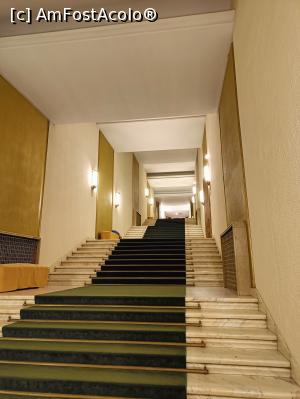 [P13] Scară spre sala de spectacole. » foto by tata123 🔱
 - 
<span class="allrVoted glyphicon glyphicon-heart hidden" id="av1363271"></span>
<a class="m-l-10 hidden" id="sv1363271" onclick="voting_Foto_DelVot(,1363271,3511)" role="button">șterge vot <span class="glyphicon glyphicon-remove"></span></a>
<a id="v91363271" class=" c-red"  onclick="voting_Foto_SetVot(1363271)" role="button"><span class="glyphicon glyphicon-heart-empty"></span> <b>LIKE</b> = Votează poza</a> <img class="hidden"  id="f1363271W9" src="/imagini/loader.gif" border="0" /><span class="AjErrMes hidden" id="e1363271ErM"></span>