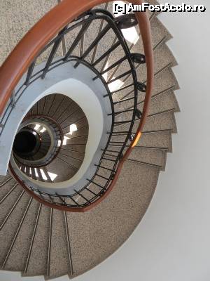 [P13] Scară interioară.  » foto by tata123 🔱
 - 
<span class="allrVoted glyphicon glyphicon-heart hidden" id="av635797"></span>
<a class="m-l-10 hidden" id="sv635797" onclick="voting_Foto_DelVot(,635797,3511)" role="button">șterge vot <span class="glyphicon glyphicon-remove"></span></a>
<a id="v9635797" class=" c-red"  onclick="voting_Foto_SetVot(635797)" role="button"><span class="glyphicon glyphicon-heart-empty"></span> <b>LIKE</b> = Votează poza</a> <img class="hidden"  id="f635797W9" src="/imagini/loader.gif" border="0" /><span class="AjErrMes hidden" id="e635797ErM"></span>