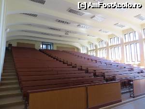 [P20] Frumos amfiteatru în ASE.  » foto by tata123 🔱
 - 
<span class="allrVoted glyphicon glyphicon-heart hidden" id="av635804"></span>
<a class="m-l-10 hidden" id="sv635804" onclick="voting_Foto_DelVot(,635804,3511)" role="button">șterge vot <span class="glyphicon glyphicon-remove"></span></a>
<a id="v9635804" class=" c-red"  onclick="voting_Foto_SetVot(635804)" role="button"><span class="glyphicon glyphicon-heart-empty"></span> <b>LIKE</b> = Votează poza</a> <img class="hidden"  id="f635804W9" src="/imagini/loader.gif" border="0" /><span class="AjErrMes hidden" id="e635804ErM"></span>