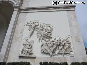 [P20] Basorelief - autor Ion Vlad - Opera Română, București.  » foto by tata123 🔱
 - 
<span class="allrVoted glyphicon glyphicon-heart hidden" id="av683951"></span>
<a class="m-l-10 hidden" id="sv683951" onclick="voting_Foto_DelVot(,683951,3511)" role="button">șterge vot <span class="glyphicon glyphicon-remove"></span></a>
<a id="v9683951" class=" c-red"  onclick="voting_Foto_SetVot(683951)" role="button"><span class="glyphicon glyphicon-heart-empty"></span> <b>LIKE</b> = Votează poza</a> <img class="hidden"  id="f683951W9" src="/imagini/loader.gif" border="0" /><span class="AjErrMes hidden" id="e683951ErM"></span>