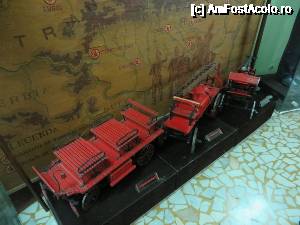 [P06] Machete în Muzeul Național al Pompierilor.  » foto by tata123 🔱
 - 
<span class="allrVoted glyphicon glyphicon-heart hidden" id="av694175"></span>
<a class="m-l-10 hidden" id="sv694175" onclick="voting_Foto_DelVot(,694175,3511)" role="button">șterge vot <span class="glyphicon glyphicon-remove"></span></a>
<a id="v9694175" class=" c-red"  onclick="voting_Foto_SetVot(694175)" role="button"><span class="glyphicon glyphicon-heart-empty"></span> <b>LIKE</b> = Votează poza</a> <img class="hidden"  id="f694175W9" src="/imagini/loader.gif" border="0" /><span class="AjErrMes hidden" id="e694175ErM"></span>