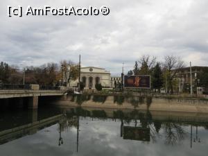 [P04] Opera Națională din București.  » foto by tata123 🔱
 - 
<span class="allrVoted glyphicon glyphicon-heart hidden" id="av716472"></span>
<a class="m-l-10 hidden" id="sv716472" onclick="voting_Foto_DelVot(,716472,3511)" role="button">șterge vot <span class="glyphicon glyphicon-remove"></span></a>
<a id="v9716472" class=" c-red"  onclick="voting_Foto_SetVot(716472)" role="button"><span class="glyphicon glyphicon-heart-empty"></span> <b>LIKE</b> = Votează poza</a> <img class="hidden"  id="f716472W9" src="/imagini/loader.gif" border="0" /><span class="AjErrMes hidden" id="e716472ErM"></span>