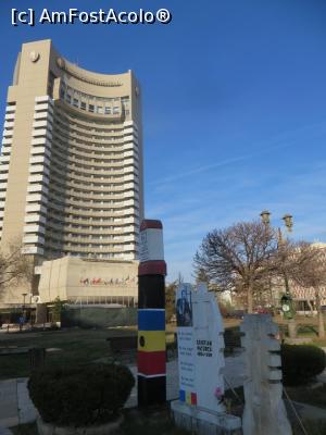 [P13] „Kilometrul 0” și monumente în față la Intercontinental.  » foto by tata123 🔱
 - 
<span class="allrVoted glyphicon glyphicon-heart hidden" id="av1133987"></span>
<a class="m-l-10 hidden" id="sv1133987" onclick="voting_Foto_DelVot(,1133987,3511)" role="button">șterge vot <span class="glyphicon glyphicon-remove"></span></a>
<a id="v91133987" class=" c-red"  onclick="voting_Foto_SetVot(1133987)" role="button"><span class="glyphicon glyphicon-heart-empty"></span> <b>LIKE</b> = Votează poza</a> <img class="hidden"  id="f1133987W9" src="/imagini/loader.gif" border="0" /><span class="AjErrMes hidden" id="e1133987ErM"></span>