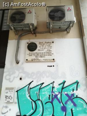 [P20] Plăcuța de pe blocul Eva - destul de neîngrijit locul.  » foto by tata123 🔱
 - 
<span class="allrVoted glyphicon glyphicon-heart hidden" id="av1140523"></span>
<a class="m-l-10 hidden" id="sv1140523" onclick="voting_Foto_DelVot(,1140523,3511)" role="button">șterge vot <span class="glyphicon glyphicon-remove"></span></a>
<a id="v91140523" class=" c-red"  onclick="voting_Foto_SetVot(1140523)" role="button"><span class="glyphicon glyphicon-heart-empty"></span> <b>LIKE</b> = Votează poza</a> <img class="hidden"  id="f1140523W9" src="/imagini/loader.gif" border="0" /><span class="AjErrMes hidden" id="e1140523ErM"></span>