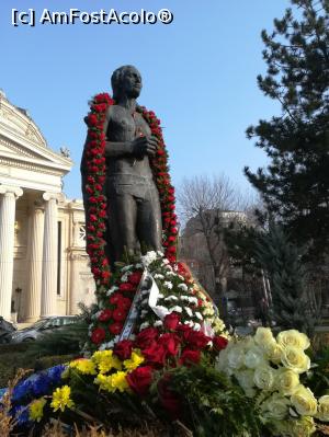 [P04] Poetul Mihai Eminescu - sculptor Gheorghe D. Anghel.  » foto by tata123 🔱
 - 
<span class="allrVoted glyphicon glyphicon-heart hidden" id="av1140355"></span>
<a class="m-l-10 hidden" id="sv1140355" onclick="voting_Foto_DelVot(,1140355,3511)" role="button">șterge vot <span class="glyphicon glyphicon-remove"></span></a>
<a id="v91140355" class=" c-red"  onclick="voting_Foto_SetVot(1140355)" role="button"><span class="glyphicon glyphicon-heart-empty"></span> <b>LIKE</b> = Votează poza</a> <img class="hidden"  id="f1140355W9" src="/imagini/loader.gif" border="0" /><span class="AjErrMes hidden" id="e1140355ErM"></span>