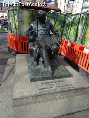 [P13] Statuia de pe strada George Enescu - sculptor Constantin Baraschi.  » foto by tata123 🔱
 - 
<span class="allrVoted glyphicon glyphicon-heart hidden" id="av1155100"></span>
<a class="m-l-10 hidden" id="sv1155100" onclick="voting_Foto_DelVot(,1155100,3511)" role="button">șterge vot <span class="glyphicon glyphicon-remove"></span></a>
<a id="v91155100" class=" c-red"  onclick="voting_Foto_SetVot(1155100)" role="button"><span class="glyphicon glyphicon-heart-empty"></span> <b>LIKE</b> = Votează poza</a> <img class="hidden"  id="f1155100W9" src="/imagini/loader.gif" border="0" /><span class="AjErrMes hidden" id="e1155100ErM"></span>