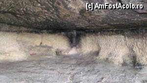 [P59] Biserica rupestră Sfânta Născătoare de Dumnezeu, Ivanovo - grotă din apropierea bisericii.  » foto by Dragoș_MD
 - 
<span class="allrVoted glyphicon glyphicon-heart hidden" id="av351530"></span>
<a class="m-l-10 hidden" id="sv351530" onclick="voting_Foto_DelVot(,351530,3525)" role="button">șterge vot <span class="glyphicon glyphicon-remove"></span></a>
<a id="v9351530" class=" c-red"  onclick="voting_Foto_SetVot(351530)" role="button"><span class="glyphicon glyphicon-heart-empty"></span> <b>LIKE</b> = Votează poza</a> <img class="hidden"  id="f351530W9" src="/imagini/loader.gif" border="0" /><span class="AjErrMes hidden" id="e351530ErM"></span>