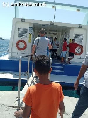 [P14] La inbarcarea pe Yacht » foto by gianimary
 - 
<span class="allrVoted glyphicon glyphicon-heart hidden" id="av1279353"></span>
<a class="m-l-10 hidden" id="sv1279353" onclick="voting_Foto_DelVot(,1279353,3529)" role="button">șterge vot <span class="glyphicon glyphicon-remove"></span></a>
<a id="v91279353" class=" c-red"  onclick="voting_Foto_SetVot(1279353)" role="button"><span class="glyphicon glyphicon-heart-empty"></span> <b>LIKE</b> = Votează poza</a> <img class="hidden"  id="f1279353W9" src="/imagini/loader.gif" border="0" /><span class="AjErrMes hidden" id="e1279353ErM"></span>