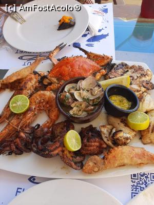 [P11] Platou-captura zilei la restaurant in El Gouna » foto by ManuelaManu
 - 
<span class="allrVoted glyphicon glyphicon-heart hidden" id="av1228217"></span>
<a class="m-l-10 hidden" id="sv1228217" onclick="voting_Foto_DelVot(,1228217,3529)" role="button">șterge vot <span class="glyphicon glyphicon-remove"></span></a>
<a id="v91228217" class=" c-red"  onclick="voting_Foto_SetVot(1228217)" role="button"><span class="glyphicon glyphicon-heart-empty"></span> <b>LIKE</b> = Votează poza</a> <img class="hidden"  id="f1228217W9" src="/imagini/loader.gif" border="0" /><span class="AjErrMes hidden" id="e1228217ErM"></span>