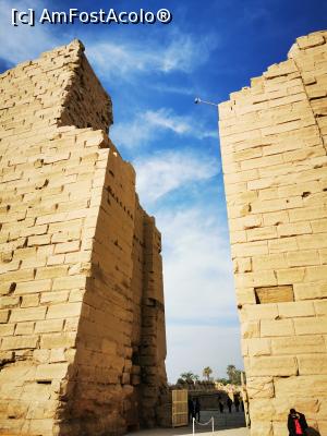 [P15] Intrarea în templul din Karnak » foto by cata2106
 - 
<span class="allrVoted glyphicon glyphicon-heart hidden" id="av1213623"></span>
<a class="m-l-10 hidden" id="sv1213623" onclick="voting_Foto_DelVot(,1213623,3529)" role="button">șterge vot <span class="glyphicon glyphicon-remove"></span></a>
<a id="v91213623" class=" c-red"  onclick="voting_Foto_SetVot(1213623)" role="button"><span class="glyphicon glyphicon-heart-empty"></span> <b>LIKE</b> = Votează poza</a> <img class="hidden"  id="f1213623W9" src="/imagini/loader.gif" border="0" /><span class="AjErrMes hidden" id="e1213623ErM"></span>