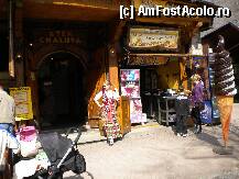 [P24] un alt restaurant unde la intrare se poate vedea o frumoasa fata imbracata in costum popular » foto by ceasornicarul
 - 
<span class="allrVoted glyphicon glyphicon-heart hidden" id="av205178"></span>
<a class="m-l-10 hidden" id="sv205178" onclick="voting_Foto_DelVot(,205178,3535)" role="button">șterge vot <span class="glyphicon glyphicon-remove"></span></a>
<a id="v9205178" class=" c-red"  onclick="voting_Foto_SetVot(205178)" role="button"><span class="glyphicon glyphicon-heart-empty"></span> <b>LIKE</b> = Votează poza</a> <img class="hidden"  id="f205178W9" src="/imagini/loader.gif" border="0" /><span class="AjErrMes hidden" id="e205178ErM"></span>