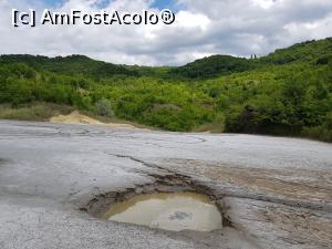 [P12] În vizită la vulcanii noroioși de la Beciu. » foto by Floryn81
 - 
<span class="allrVoted glyphicon glyphicon-heart hidden" id="av1172177"></span>
<a class="m-l-10 hidden" id="sv1172177" onclick="voting_Foto_DelVot(,1172177,3566)" role="button">șterge vot <span class="glyphicon glyphicon-remove"></span></a>
<a id="v91172177" class=" c-red"  onclick="voting_Foto_SetVot(1172177)" role="button"><span class="glyphicon glyphicon-heart-empty"></span> <b>LIKE</b> = Votează poza</a> <img class="hidden"  id="f1172177W9" src="/imagini/loader.gif" border="0" /><span class="AjErrMes hidden" id="e1172177ErM"></span>