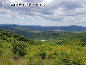 [P21] Am plecat spre satul Arbănași. În vale se observă Pâclele de la Beciu. » foto by Floryn81
 - 
<span class="allrVoted glyphicon glyphicon-heart hidden" id="av1172186"></span>
<a class="m-l-10 hidden" id="sv1172186" onclick="voting_Foto_DelVot(,1172186,3566)" role="button">șterge vot <span class="glyphicon glyphicon-remove"></span></a>
<a id="v91172186" class=" c-red"  onclick="voting_Foto_SetVot(1172186)" role="button"><span class="glyphicon glyphicon-heart-empty"></span> <b>LIKE</b> = Votează poza</a> <img class="hidden"  id="f1172186W9" src="/imagini/loader.gif" border="0" /><span class="AjErrMes hidden" id="e1172186ErM"></span>